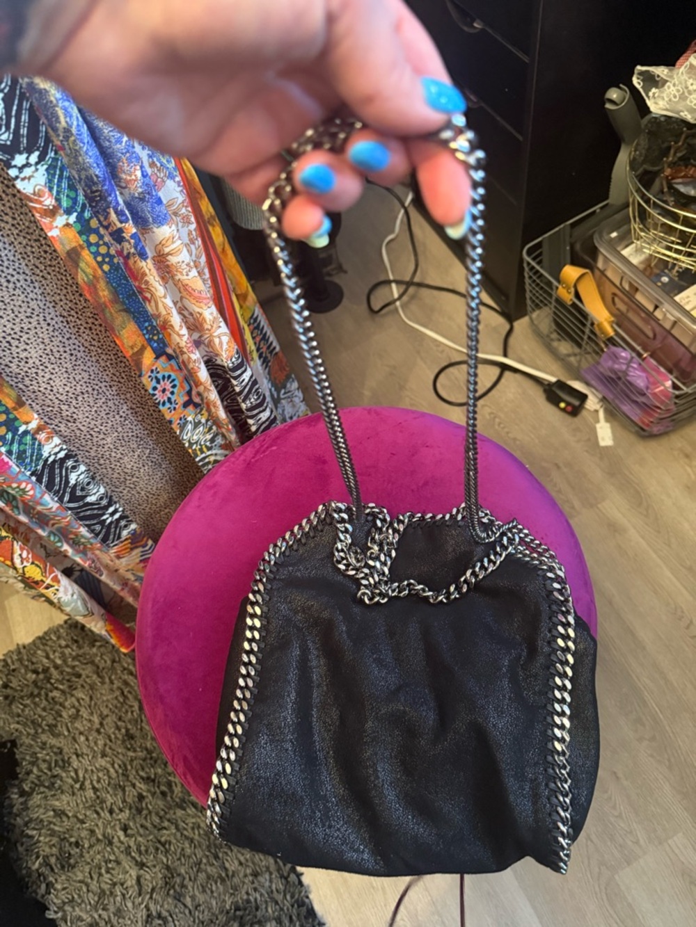 Stella McCartney Black Chain-Trim Crossbody Bag - Picture 4 of 7